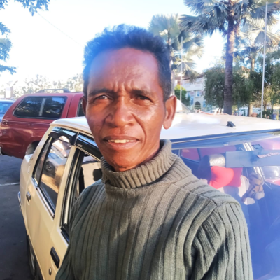 Taxi Finder Madagascar, Chauffeur RAKOTONDRAMANANA Justin, 4967 TAD