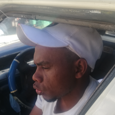 Taxi Finder Madagascar, Chauffeur Mr Rado, 1254 TS