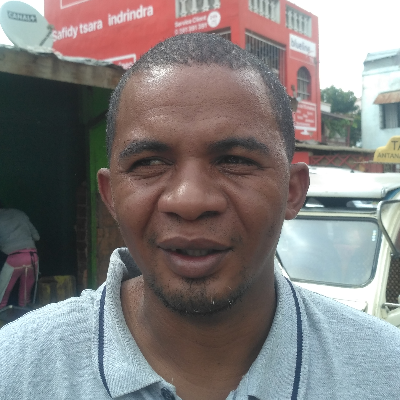 Taxi Finder Madagascar, Chauffeur Rakotoarison José, 7098 TAA