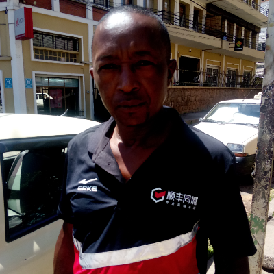 Taxi Finder Madagascar, Chauffeur RASOLOFOSON Dieu Donné, 4143 TBB