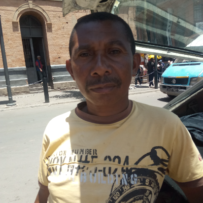 Taxi Finder Madagascar, Chauffeur RAKOTOMALALA Jean Claude, 9980 TAB