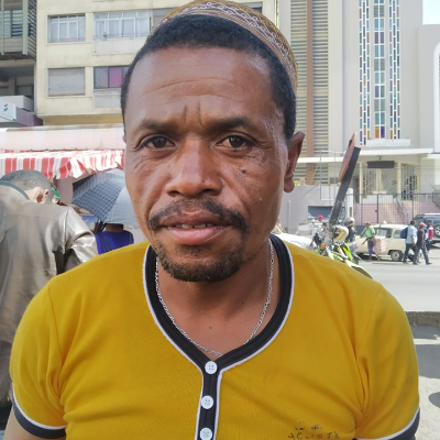 Taxi Finder Madagascar, Chauffeur RAOELISON Michel, 9400 TAB
