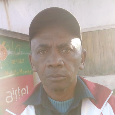 Taxi Finder Madagascar, Chauffeur RAMAMONJISOA Eugène, 5897 FD