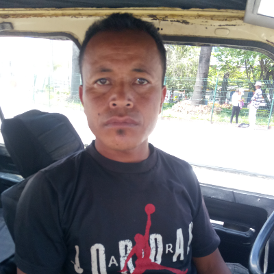 Taxi Finder Madagascar, Chauffeur RATOVONJANAHARY Edmond, 4710 TS