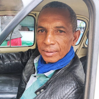 Taxi Finder Madagascar, Chauffeur ANDRIAMAHEFASOA Nirina Mamihaja, 3922 TAB