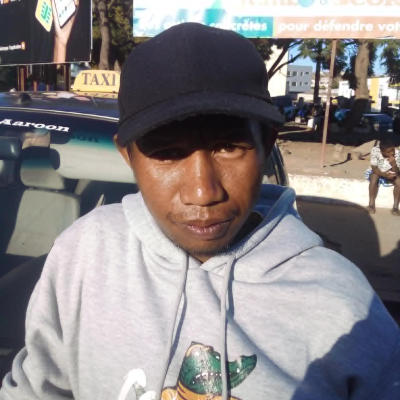 Taxi Finder Madagascar, Chauffeur FANOMEZANJANAHARINDRASOA Jean De Dieu, 6263 FE
