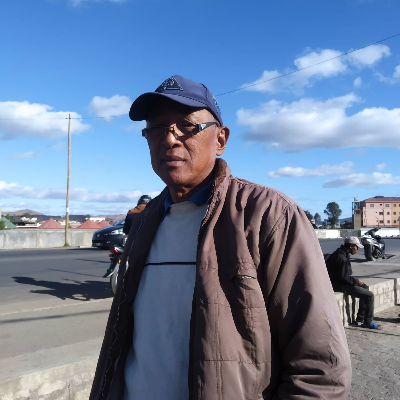 Taxi Finder Madagascar, Chauffeur RANDRIANASOLO Jérémie, 4652 TAV