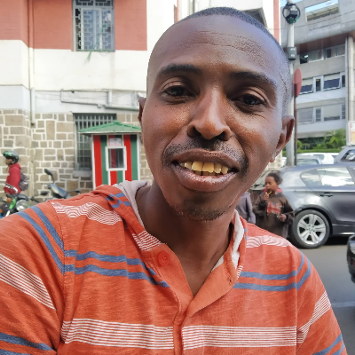 Taxi Finder Madagascar, Chauffeur RAKOTONOMENJANAHARY Tichel Dina, 6971 TJ