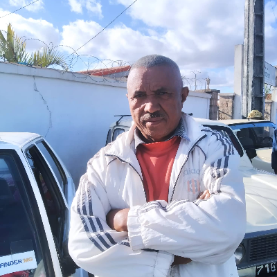 Taxi Finder Madagascar, Chauffeur RANDRIANARILALA Robert, 7653 TJ