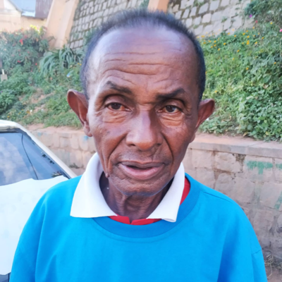 Taxi Finder Madagascar, Chauffeur RAKOTOSOLOFO Jean de Dieu, 2951 TBM