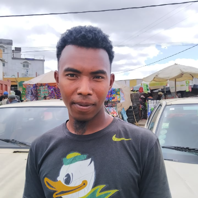 Taxi Finder Madagascar, Chauffeur RABEARISOA Niaina Tafita Victor, 7694 TR