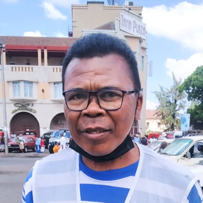 Taxi Finder Madagascar, Chauffeur ANDRIAMIANGOLA Bertin, 7580 TAB