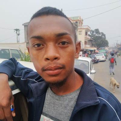 Taxi Finder Madagascar, Chauffeur RAKOTOMALALA Sitraka, 1382 TP