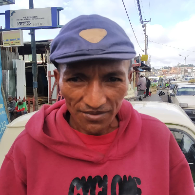 Taxi Finder Madagascar, Chauffeur RANDRIANASOLO Fanoharana, 9819 TAP