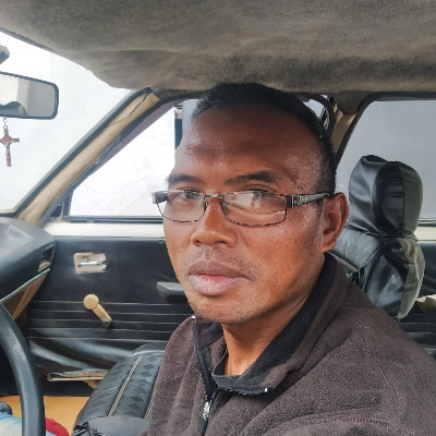 Taxi Finder Madagascar, Chauffeur RAVALISOA Andrianalimanana, 3416 TV