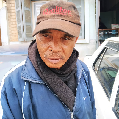 Taxi Finder Madagascar, Chauffeur RANDRIANARIVONY Julien, 5535 TR