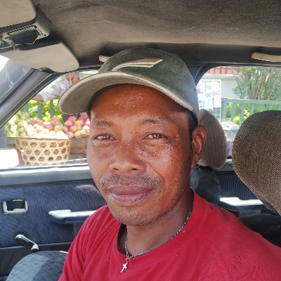 Taxi Finder Madagascar, Chauffeur RASOLOFONJANAHARY Justin, 2190 TV