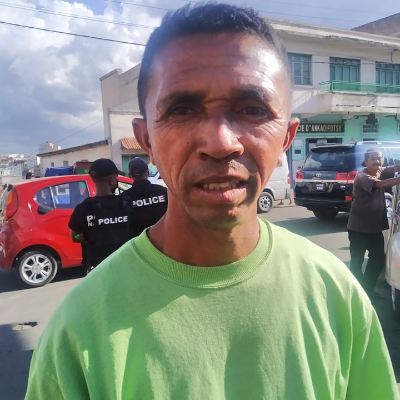 Taxi Finder Madagascar, Chauffeur RANDRIAMARO Raymond, 3940 TAA