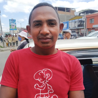 Taxi Finder Madagascar, Chauffeur Rakotoarisoa Eric, 8720 TAC
