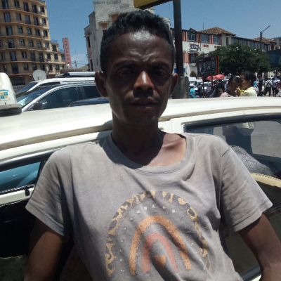 Taxi Finder Madagascar, Chauffeur RAKOTOMAHEFA Alfred, 4271 TR