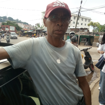 Taxi Finder Madagascar, Chauffeur RAFALIMANANA Elysé, 1368 TBJ