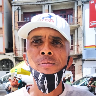 Taxi Finder Madagascar, Chauffeur RASOANAIVO Arsène, 5359 TAJ