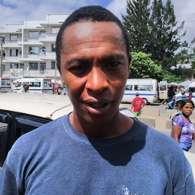 Taxi Finder Madagascar, Chauffeur Jean Baptiste Onja, 8240 TAF