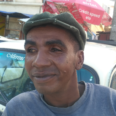 Taxi Finder Madagascar, Chauffeur Jijy Thierry, 4957 TL