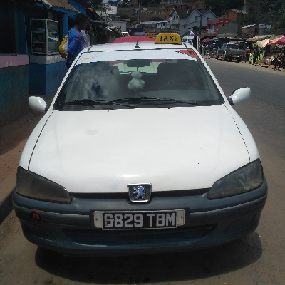 Taxi Finder Madagascar, Chauffeur Dera Mamy, 6829 TBM