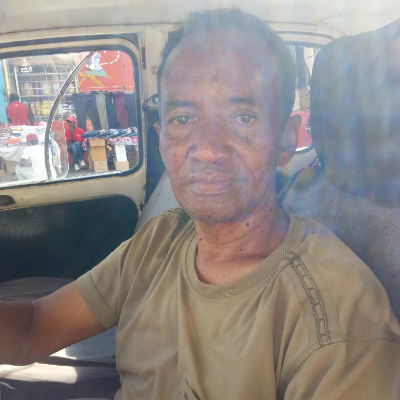 Taxi Finder Madagascar, Chauffeur RAMAROHAJA Eva, 6487 TK