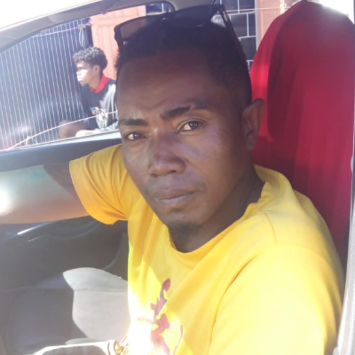 Taxi Finder Madagascar, Chauffeur HERINIAINA Lucien, 4282 FG