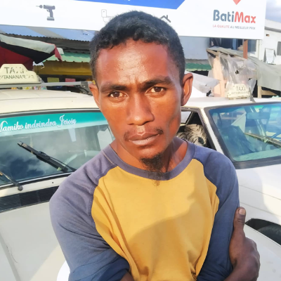 Taxi Finder Madagascar, Chauffeur ANDRINIAINA Maminiaina Jérémy, 3934 TBR