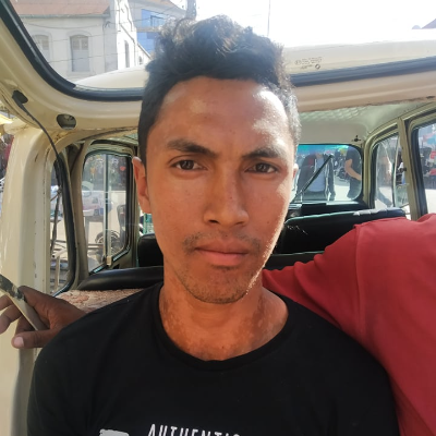 Taxi Finder Madagascar, Chauffeur Mr Mampino, 3851 TAS