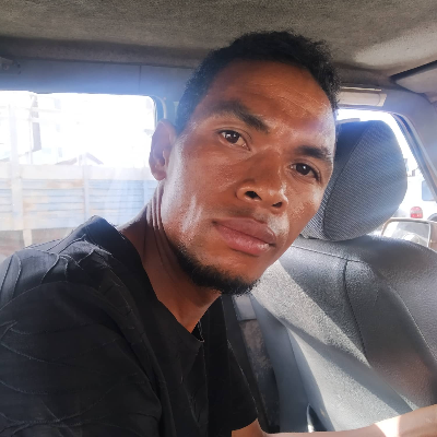 Taxi Finder Madagascar, Chauffeur RAKOTOZAFY Patrick, 7394 TV