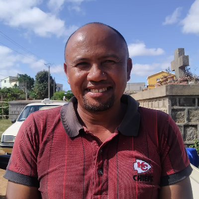 Taxi Finder Madagascar, Chauffeur RANDRIAMALALA Johary, 4728 TAC