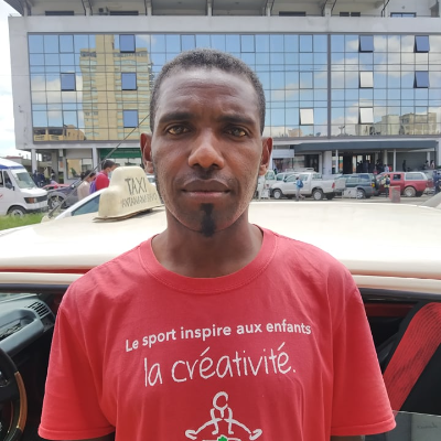 Taxi Finder Madagascar, Chauffeur RANDRIAMANAMPY Janvier, 7083 TBB