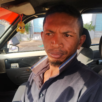 Taxi Finder Madagascar, Chauffeur ANDRIANIAINA Lovaniaina, 1674 TAB