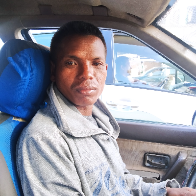 Taxi Finder Madagascar, Chauffeur RANDRIAMIARITSOA Feno Toky, 1168 TN